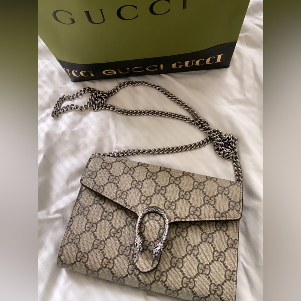 Gucci dionysus wallet on chain